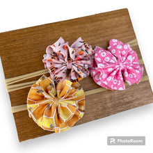 Load image into Gallery viewer, Spring Bees Dainty Bow Nylon Bundle
